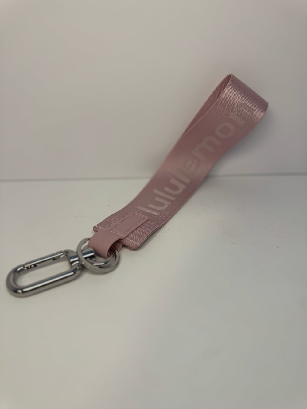 lululemon Never Lost Keychain Candy Cloud Pink Pearl Silver